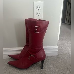 Burgundy/Red women’s heeled boots